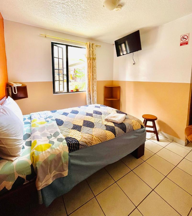 Hostal Alpachaca - New Quito Airport タバベラ エクステリア 写真