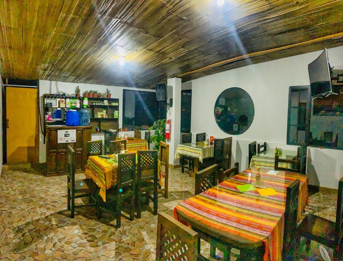 Hostal Alpachaca - New Quito Airport タバベラ エクステリア 写真